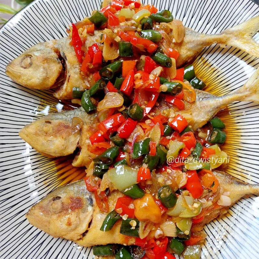 Resep Ikan Kembung Siram Tumis Cabai Dari Dita Dwistyani