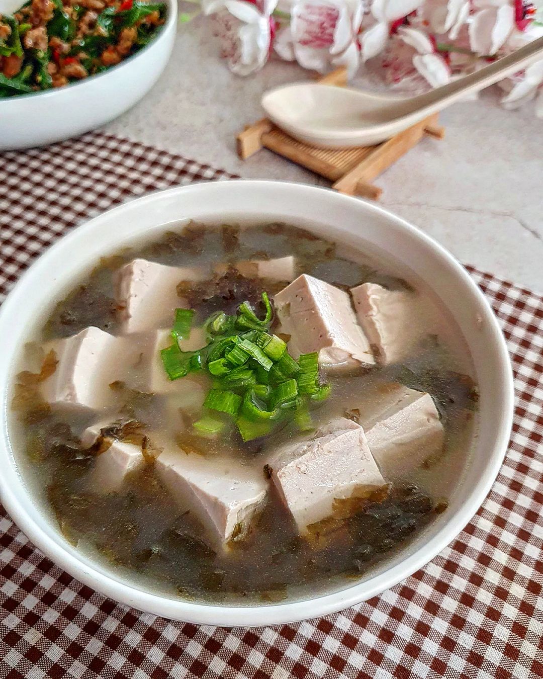 Resep Tofu And Seaweed Soup Dari Yscooking