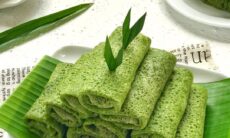 Dadar Gulung Pandan (Thin Pandan Pancake Rolls Stuffed With Sweet Grated Coconut)