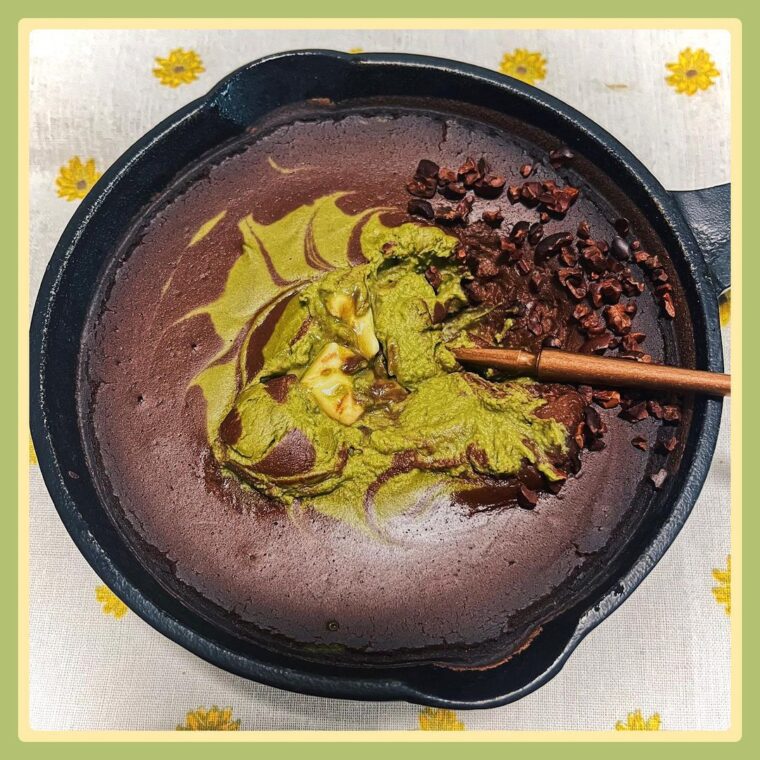 Chocolate & Matcha Baked Oats