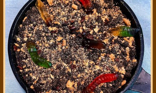 Muddy Worm Skillet Cake