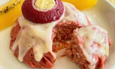 Red Velvet Cream Cheese Microwave Oatcake