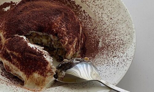 Tiramisu Overnight Oats -  dari Oat and Yogurt