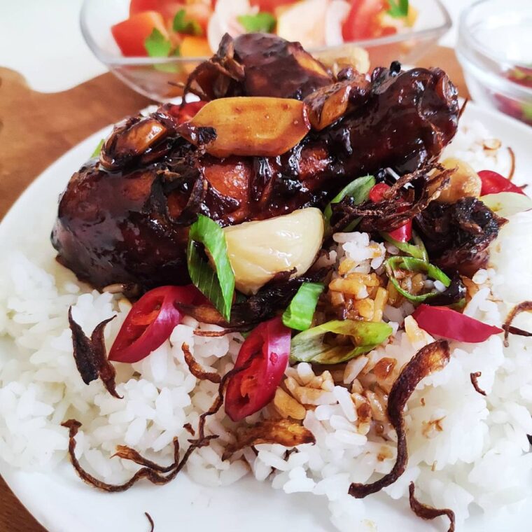 Adobong Manok (Filipino Chicken Adobo)