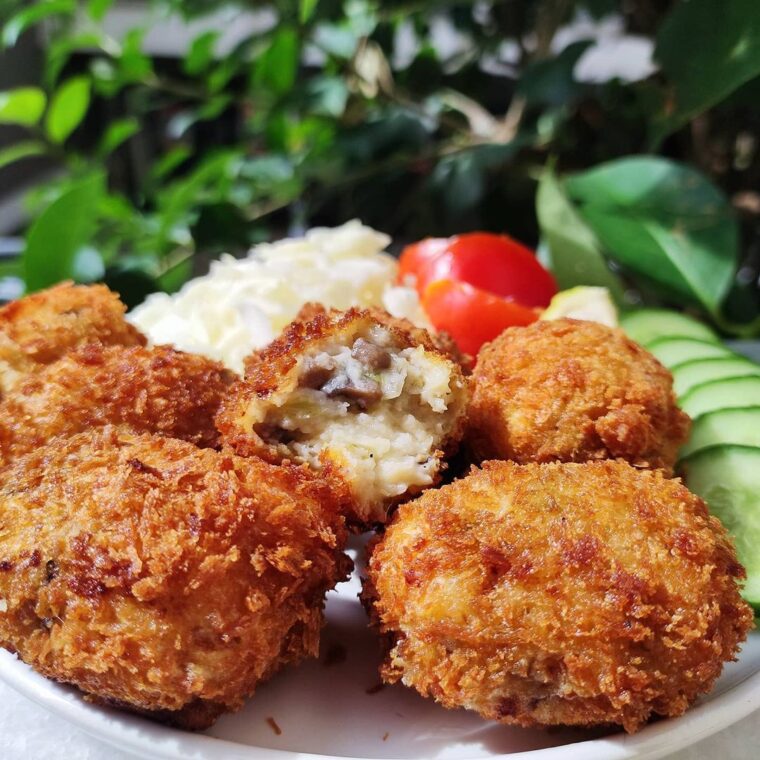 Béchamel Croquettes