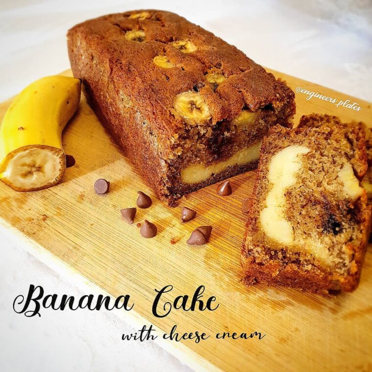 Banana Cake Filled With Cheese Cream