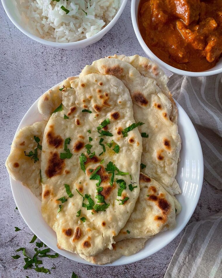 Easy 4-ingredient Naan Bread