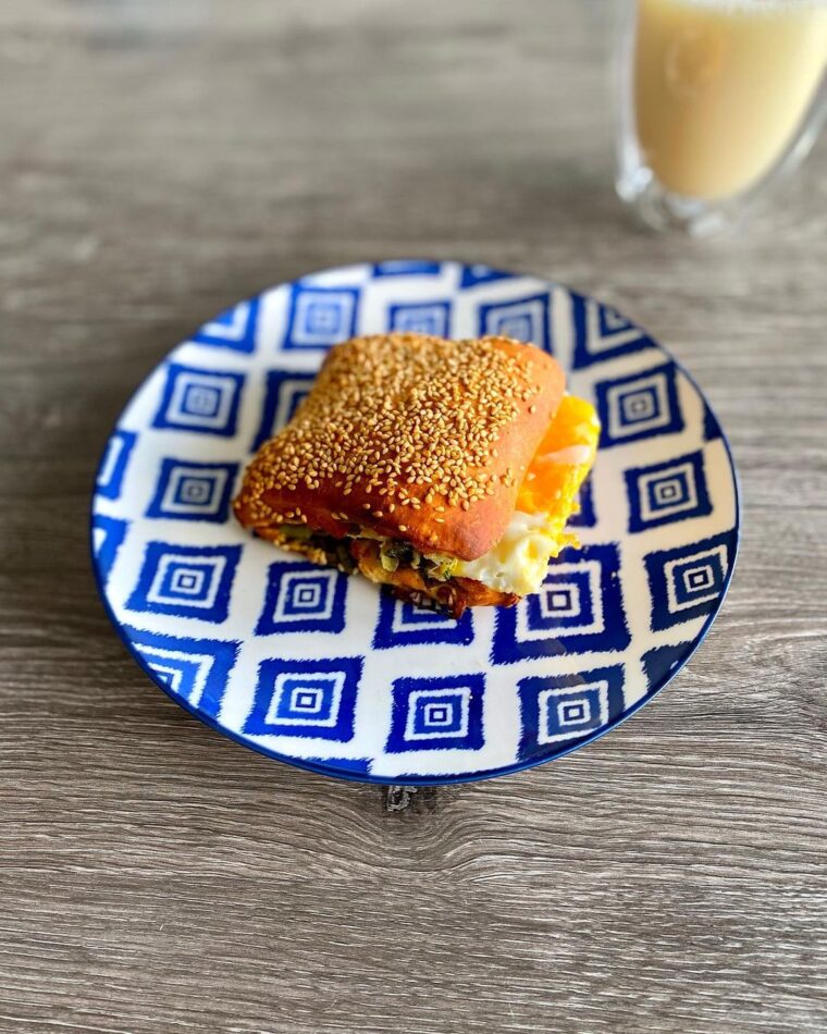 Easy Taiwanese Scallions Oven Roll