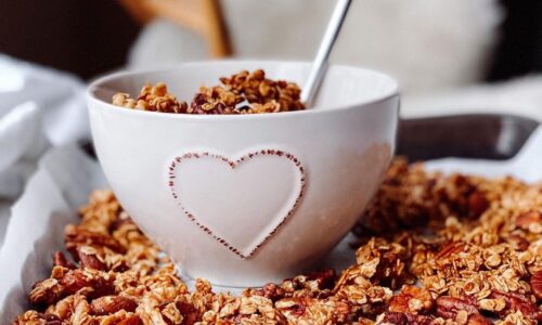 Gingerbread Granola - Cakes & Breads dari Cranberry