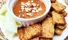 Indonesian Peanut Sauce (Sambel Pecel)