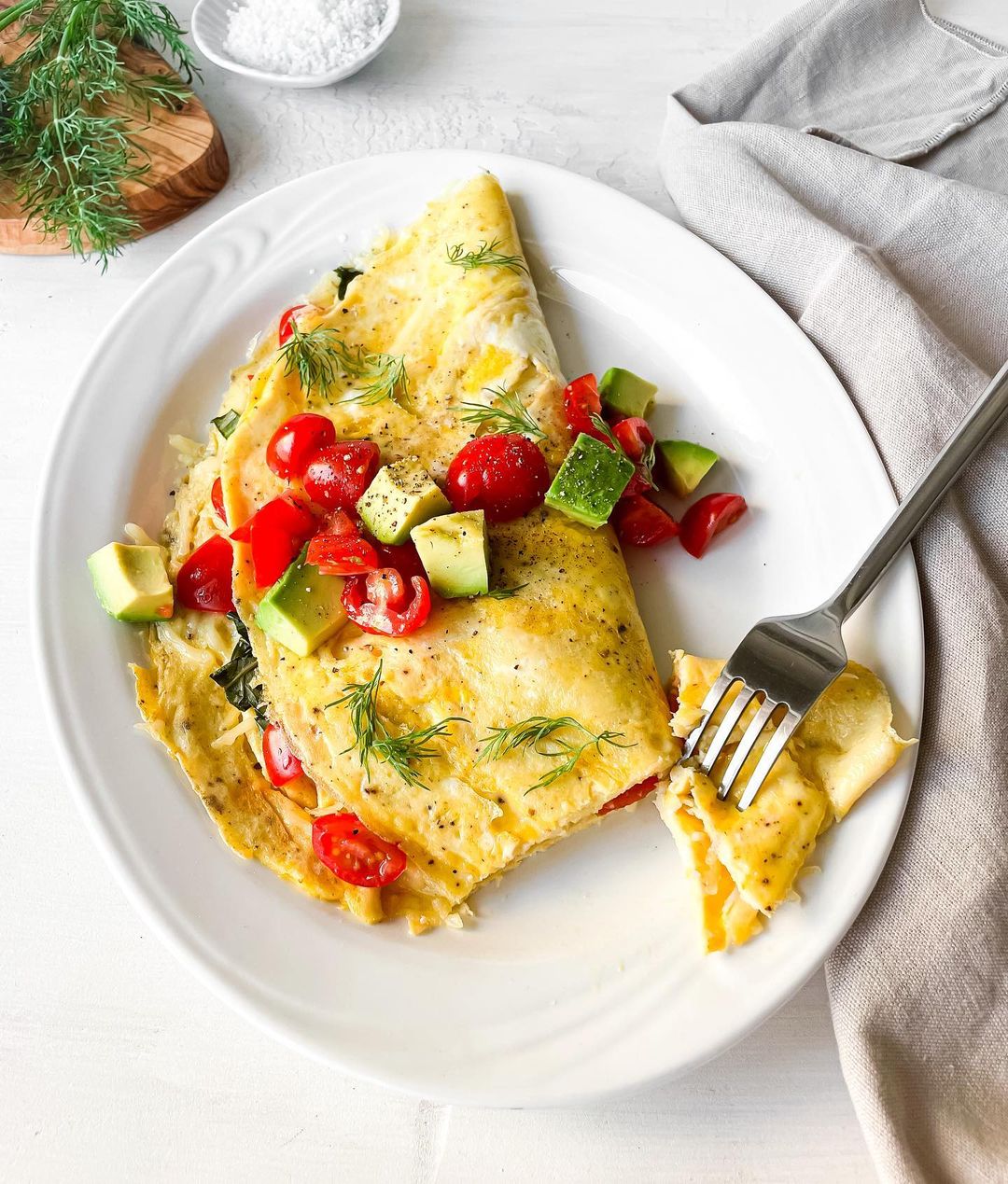 Italian Margherita Omelettes from @kristelskitchenblog - ResepMamiku.com