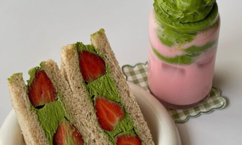 Matcha Strawberry Sando W/ Matcha Dalgona Strawberry Latte - Cake & Bread Recipes dari Strawberry