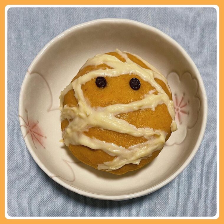 No-bake Pumpkin Mummy Cake