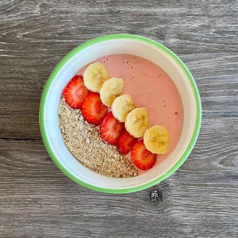 Pink Smoothie Bowl