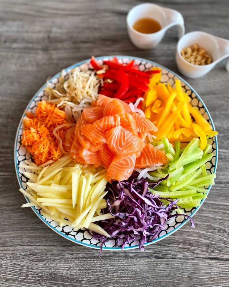Prosperity Toss Salad (Yee Sang)