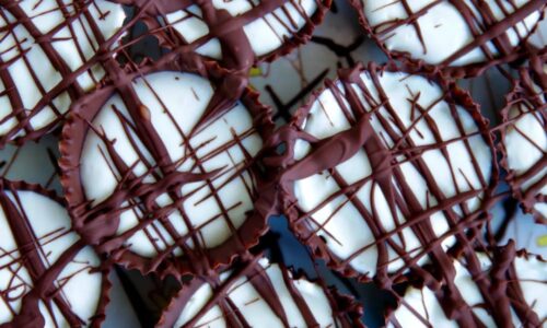 Salted Caramel Chocolate Cups