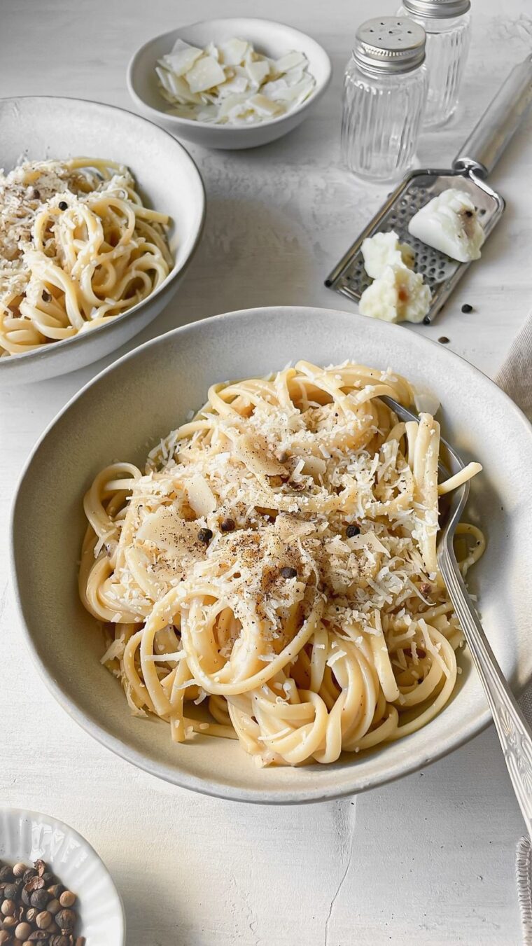 Spaghetti Cacio E Pepe,