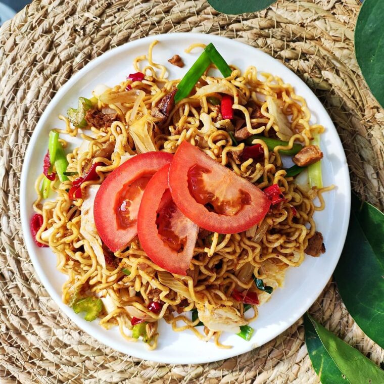 Spicy Leftover Turkey Chow Mien