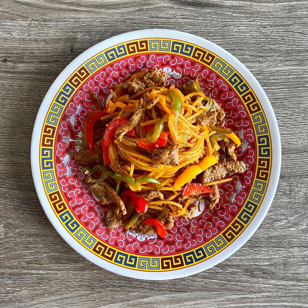 Stir-fry Spaghetti With Beef In Pepper Sauce From @vrcooking ...