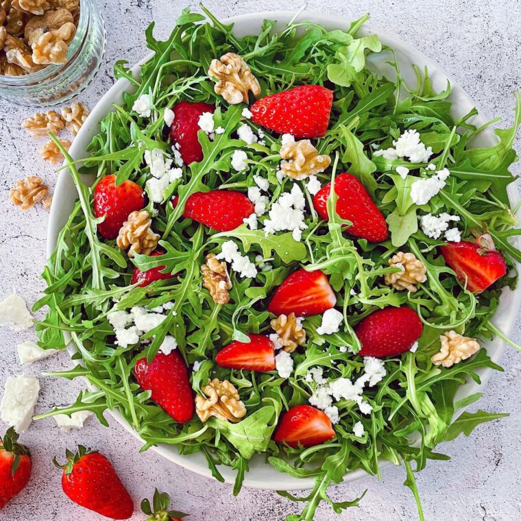 Strawberry Arugula Salad With Balsamic Vinaigrette