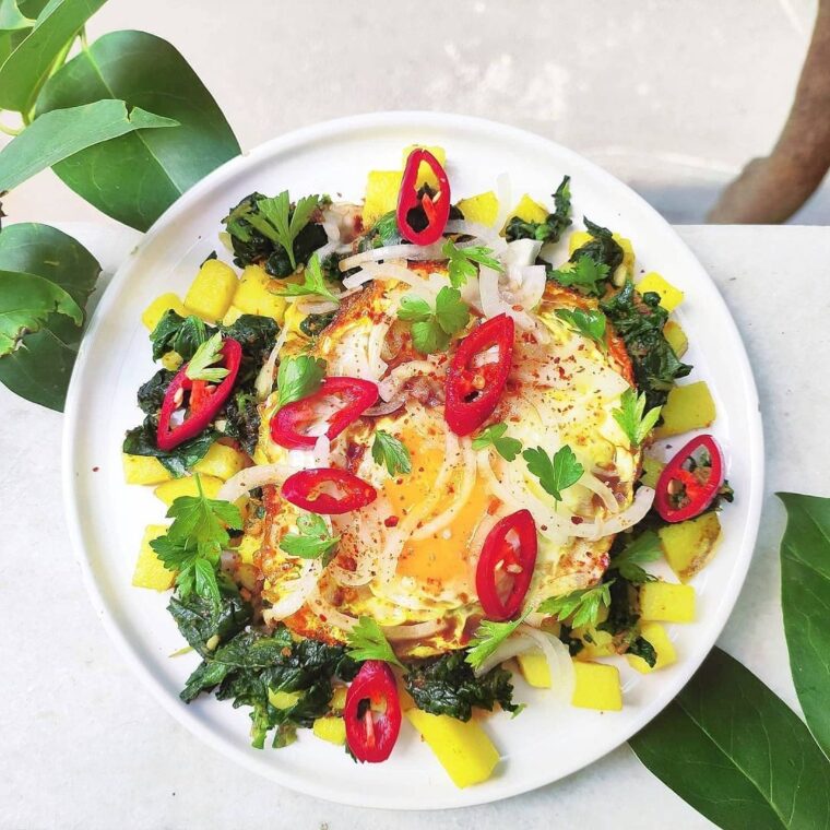 Turmeric Hash & Egg