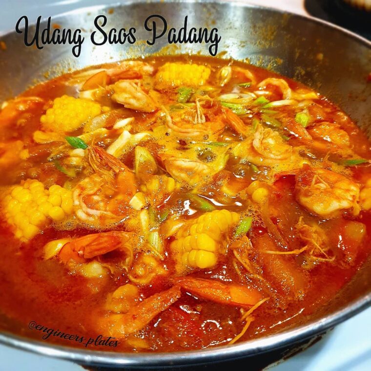 Udang Saos Padang (Shrimps With Padangnese Sauce)