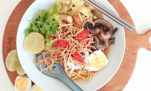 Vegetarian Khao Soi