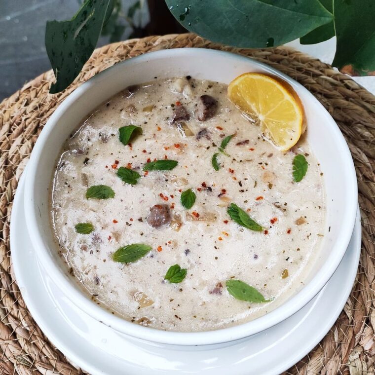 Yuvalama (Turkish Yoghurt & Meatball Soup)