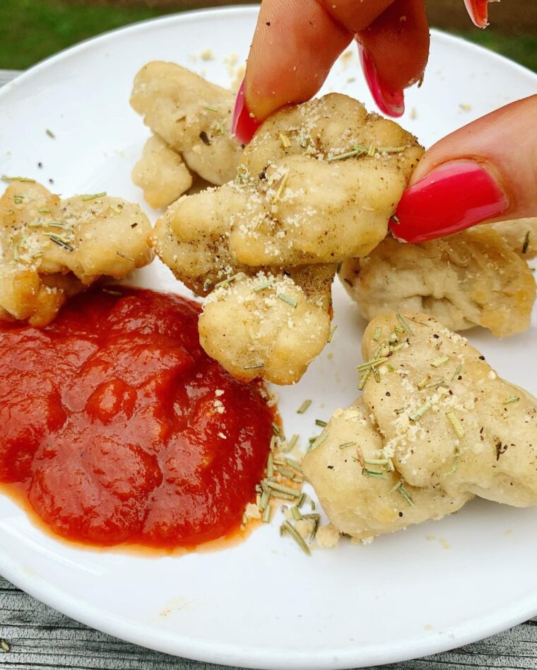 2 Ingredient Dough Garlic Knots