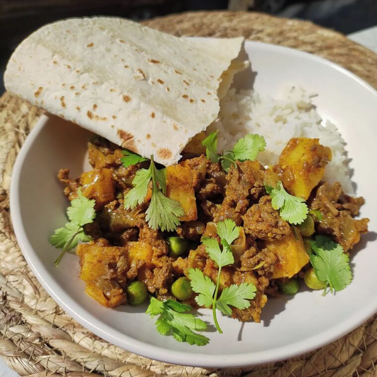 Aloo Keema (Ground Beef & Potato Curry)