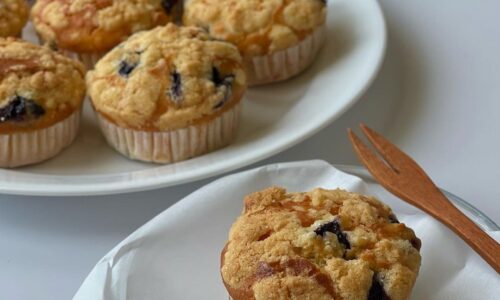 Blueberry Chocochips Muffins With Crumb Topping