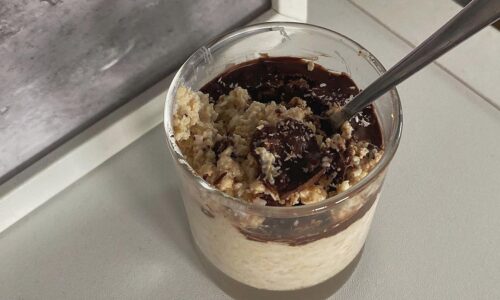 Bounty Sticky Overnight Oats
