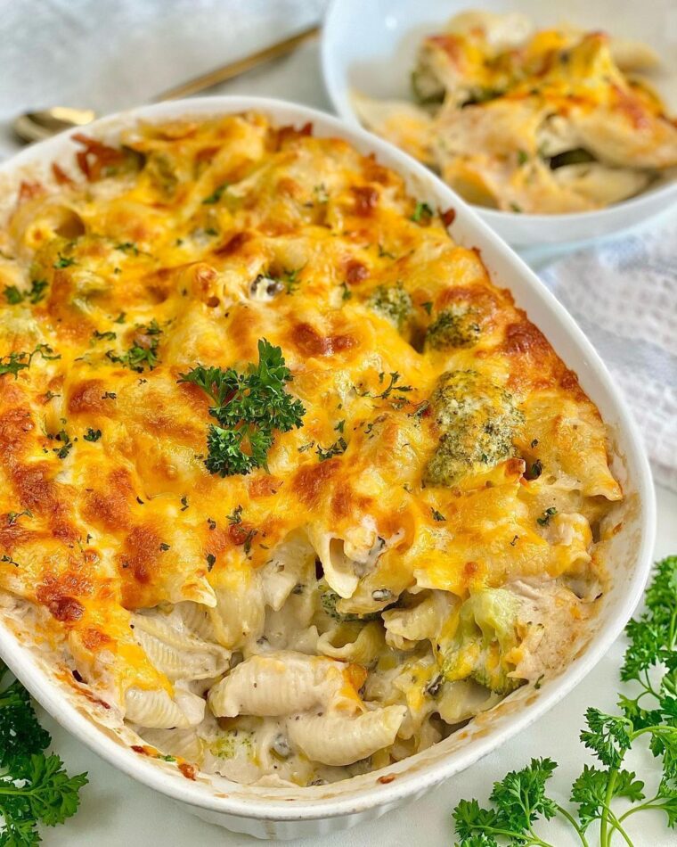 Cheesy Broccoli & Pasta Casserole