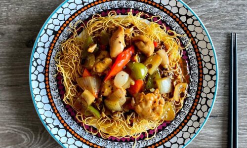 Crispy Fried Noodles With Chicken In Black Bean Sauce