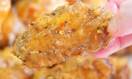 Fried Chicken Wings With Garlic Butter Sauce