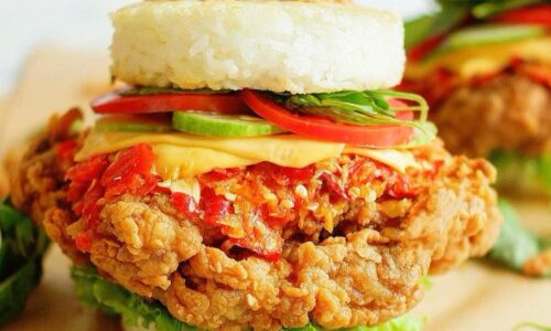 Garlic Sambal Fried Chicken With Rice Buns