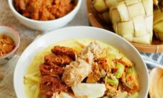 Ketupat Sayur (Vegetable Stew In Coconut Milk)