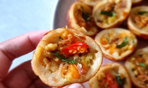 Kue Bawang (Onion Cake)