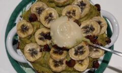 Matcha & Banana Baked Chocolate Chip Pancake Bowl