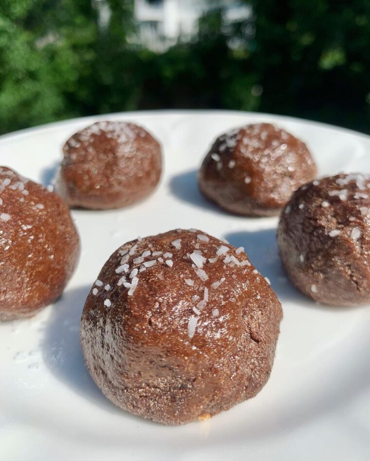 No Bake Chocolate Protein Fudge