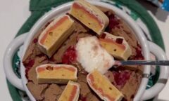 Raspberries Cheesecake Baked Oats