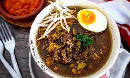 Rawon (Indonesian Black Beef Soup)
