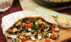 Scrambled Egg & Spinach Curry