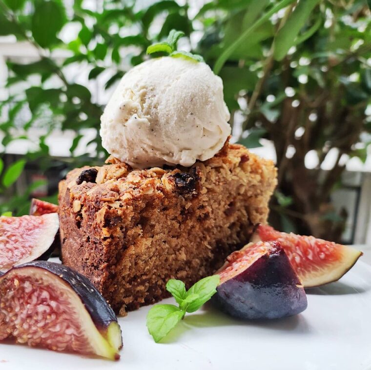 Spiced Fig Coffee Cake