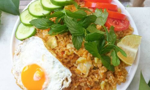 Thai Red Curry Fried Rice (Khao Phat Kaeng Phet)