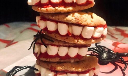 Vampire Marshmallow Sandwich Cookies - Cakes & Breads dari Marshmallow