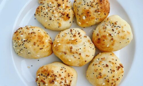 3 Ingredient Pretzel Bites With Everything But The Bagel Seasoning