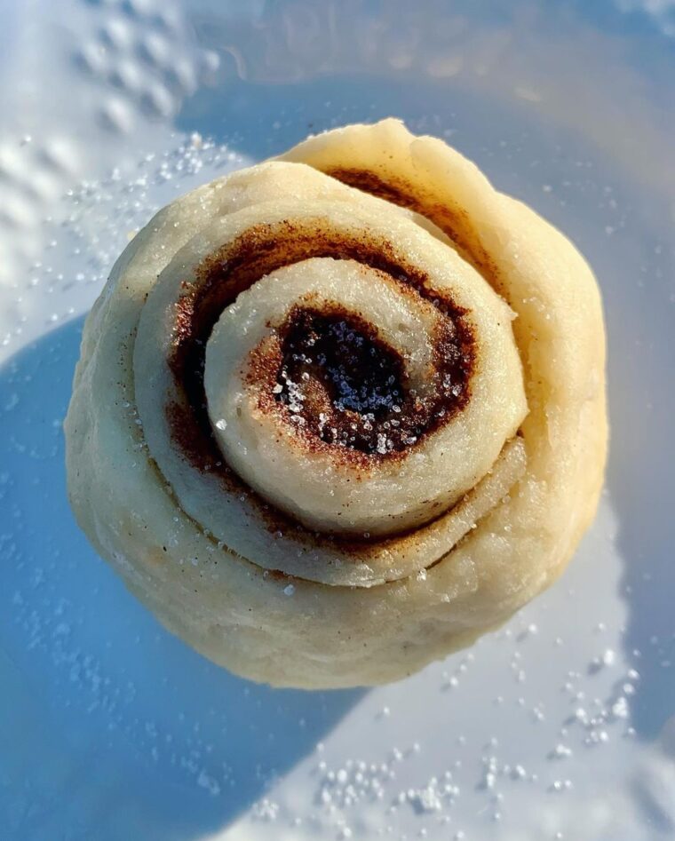 5 Ingredient Single Serve Cinnamon Roll