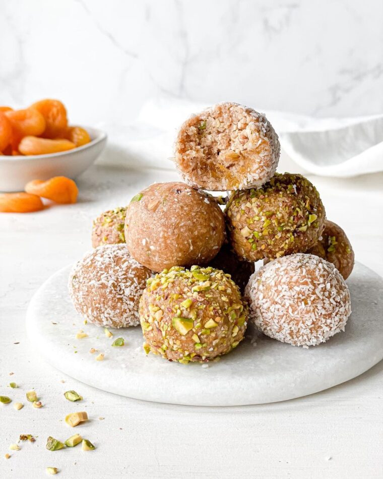 Apricot And Pistachio Bliss Balls