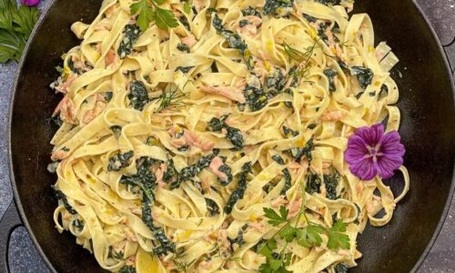 Hot Smoked Salmon Pasta With Cream Cheese & Spinach